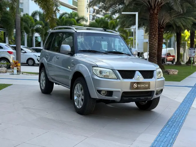 Carro Mitsubishi Pajero TR4 2010 2.0 16V 4x4 (flex) (aut)