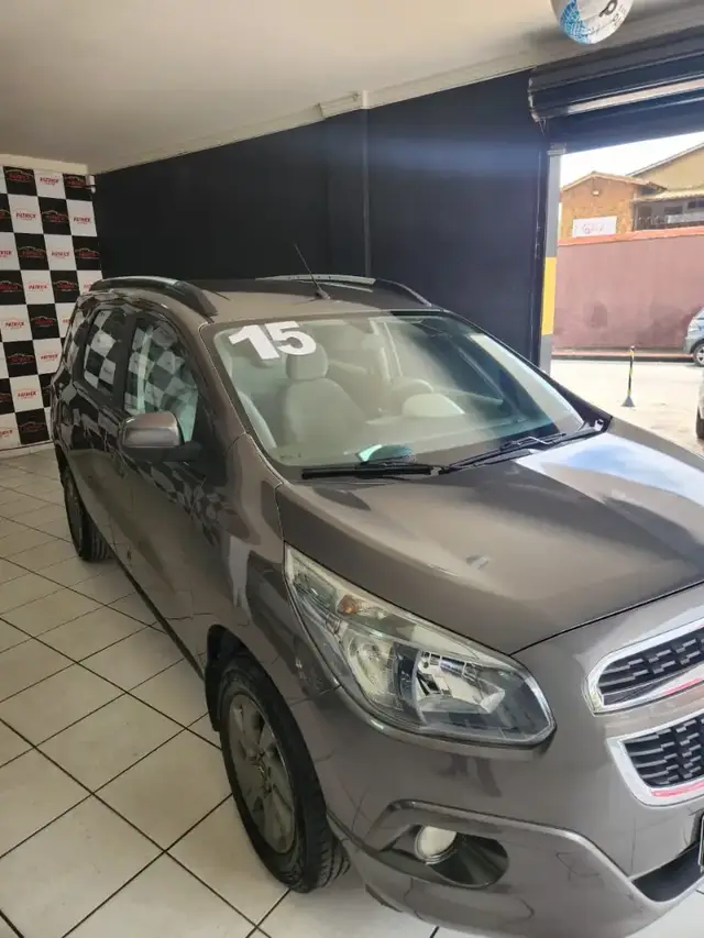 Carro Chevrolet Spin 2015 LTZ 7S 1.8 (Flex)