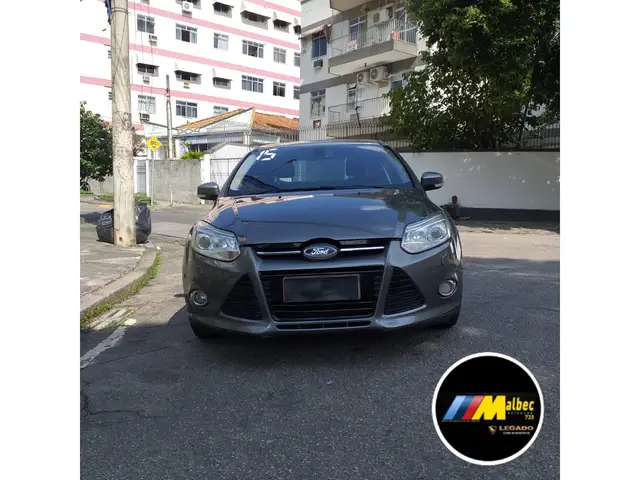 Carro Ford Focus Hatch 2015 Titanium 2.0 16V PowerShift