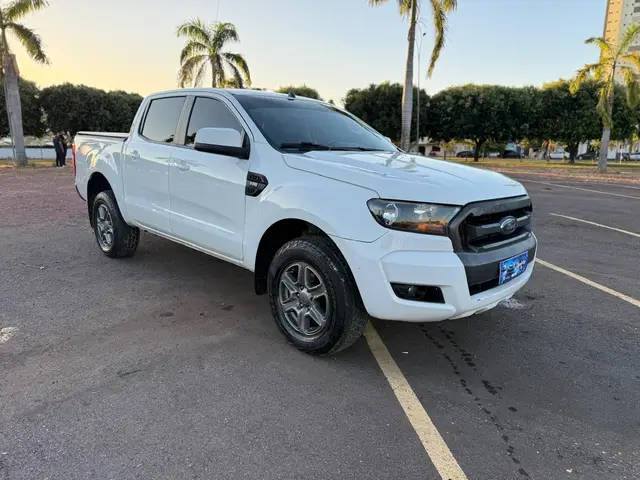 Carro Ford Ranger Cabine Dupla 2018 Ranger 2.2 TD XLS CD 4x4 (Aut)