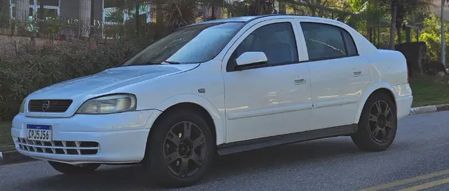 Carro Chevrolet Astra Sedan 2002 GL 1.8 MPFi