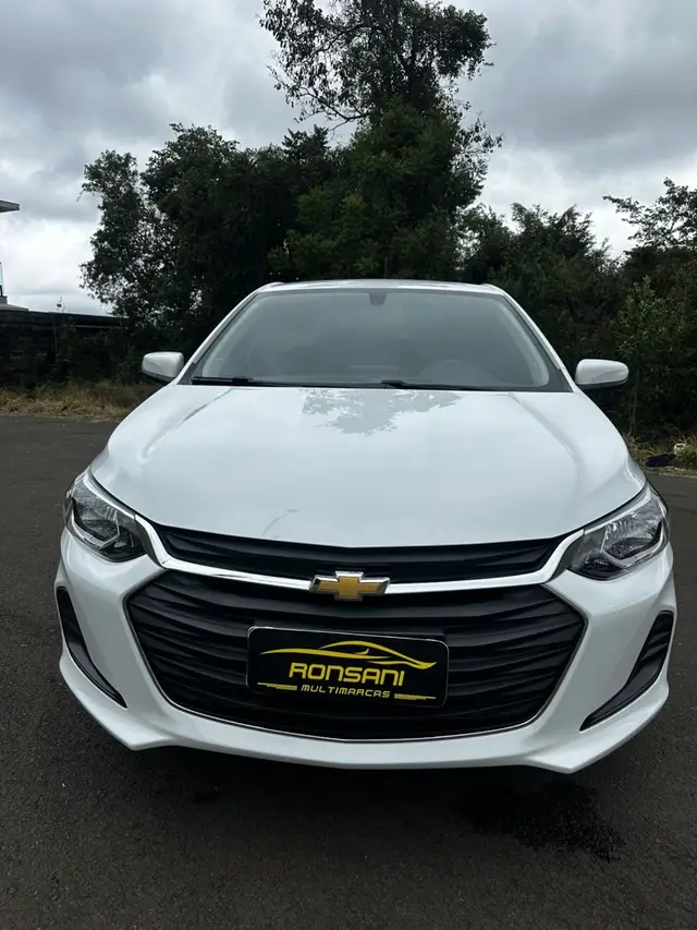 Carro Chevrolet Onix 2023 LT 1.0 Turbo