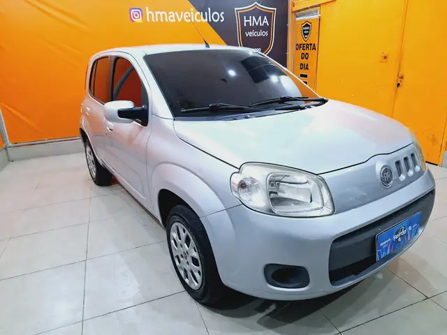 Carro Fiat Uno 2013 Vivace Italia 1.0 8V (Flex) 4p