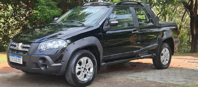 Carro Fiat Strada 2012 Adventure 1.8 16V Dualogic (Flex) (Cabine Dupla)