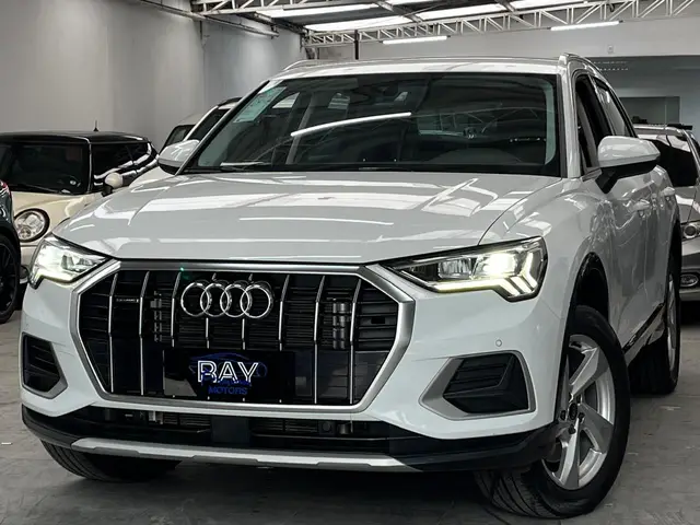 Carro Audi Q3 2022 Performance Black 2.0