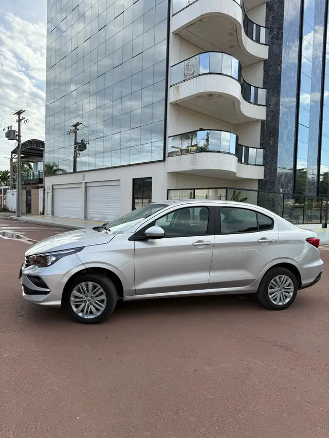 Carro Fiat Cronos 2024 Drive 1.0