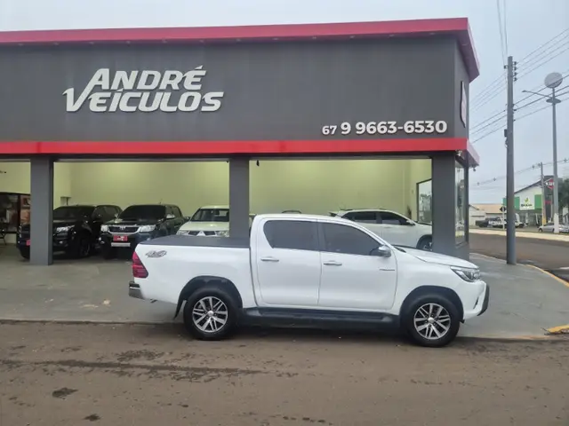 Carro Toyota Hilux Cabine Dupla 2018 Hilux 2.8 TDI SRX CD 4x4 (Aut)