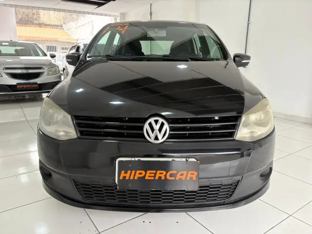 Carro Volkswagen Fox 2014 1.0 TEC (Flex) 4p