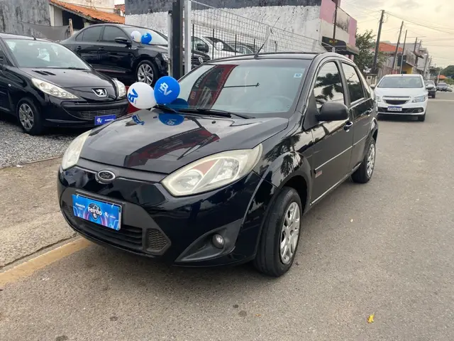 Carro Ford Fiesta Hatch 2013 SE Rocam 1.6 (Flex)