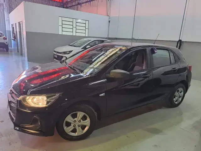 Carro Chevrolet Onix 2024 1.0