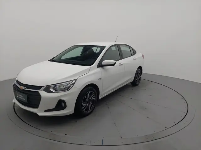 Carro Chevrolet Onix Plus 2024 LT 1.0