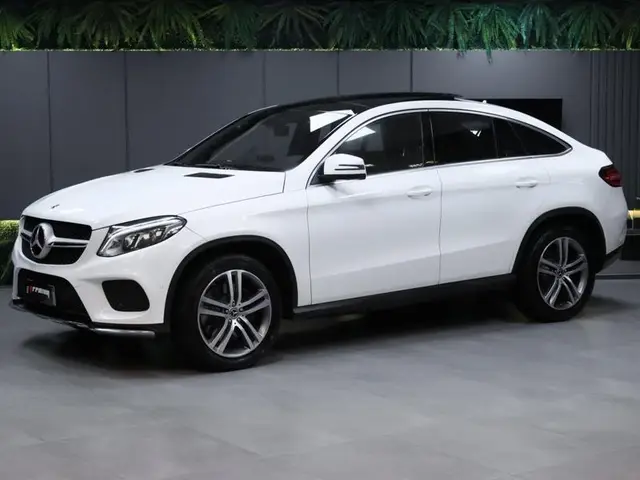 Carro Mercedes-Benz GLE 400 2017 Highway 4Matic