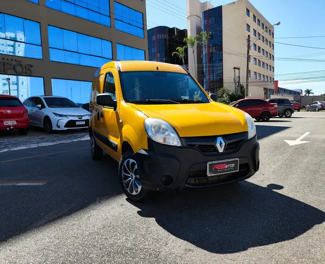 Carro Renault Kangoo Express 2015 1.6 16V Com Porta Lateral(Flex)