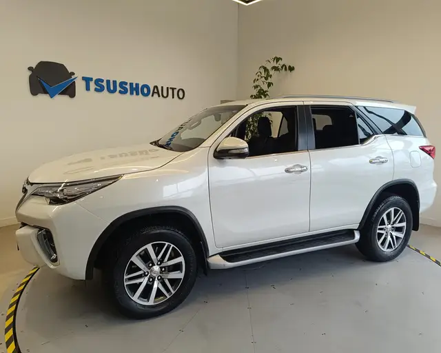 Carro Toyota SW4 2017 2.8 TDI SRX 5L 4x4 (Aut)