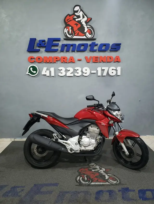 Moto Honda CB 300R 2013 Standard