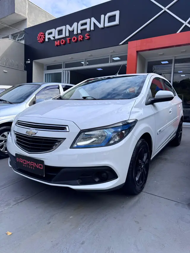 Carro Chevrolet Onix 2014 1.4 LT SPE/4