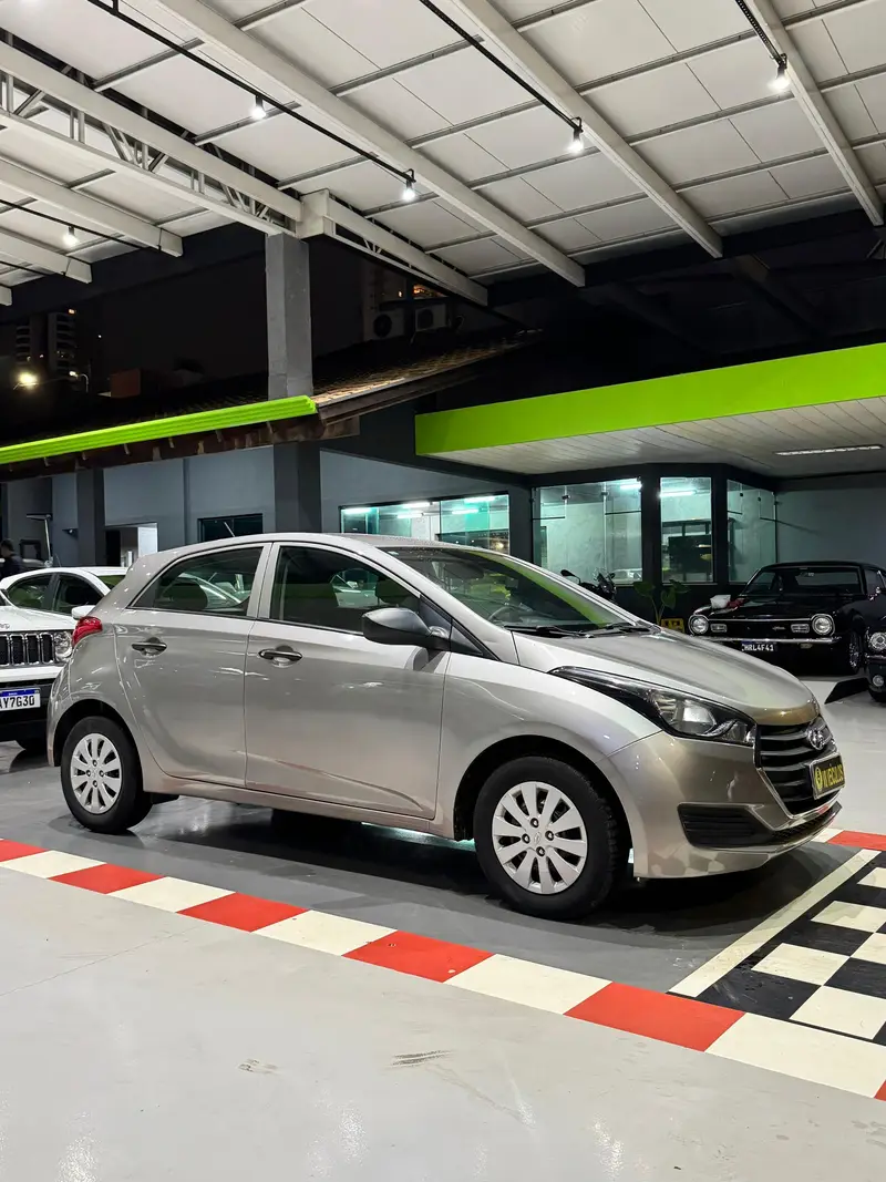 Hyundai 1.0 Comfort blueMedia (Flex)
