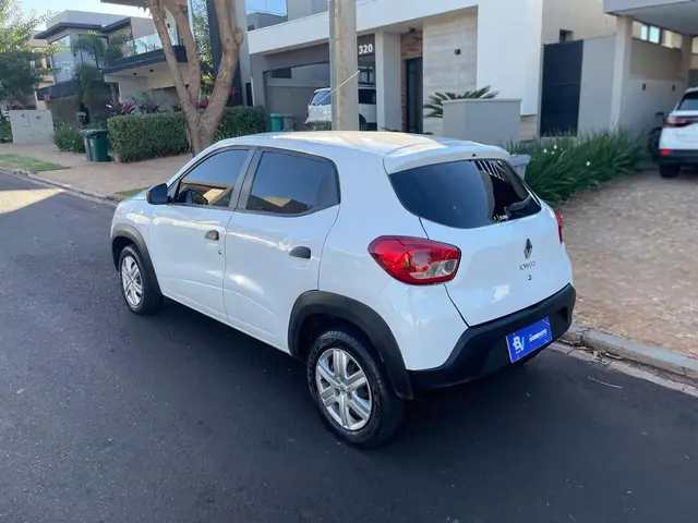 Carro Renault Kwid 2022 Zen 1.0 12v SCe (Flex)
