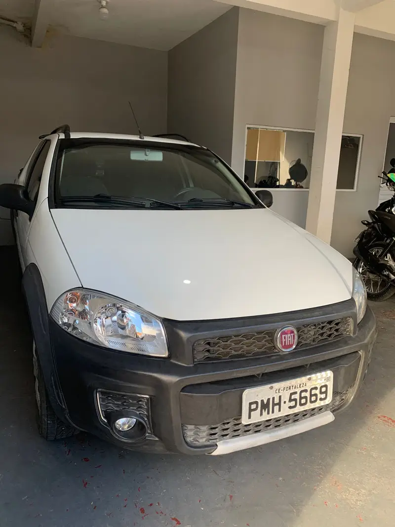 Fiat Strada Working 1.4 (Flex) (Cabine Dupla)