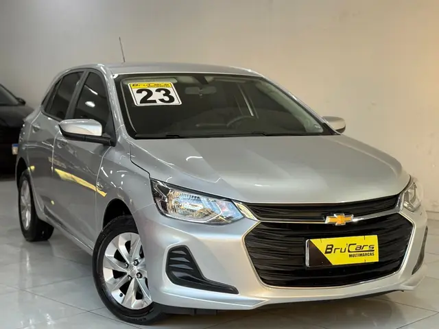 Carro Chevrolet Onix 2023 LT 1.0