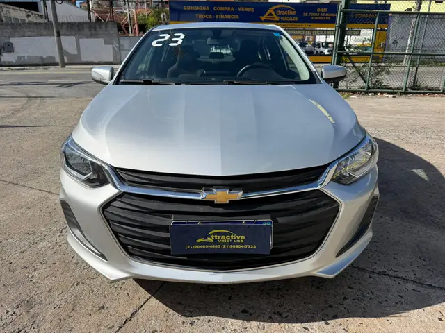 Carro Chevrolet Onix Plus 2023 LT 1.0