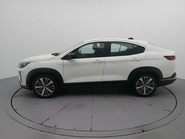 Carro Fiat Fastback 2024 Audace