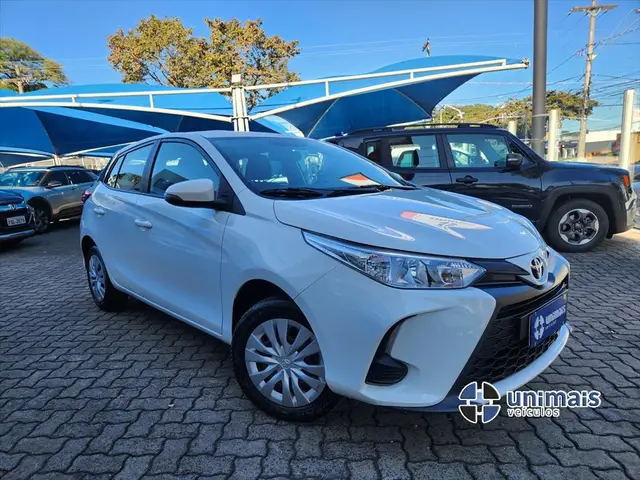 Carro Toyota Yaris Sedan 2024 XL 1.5 Flex 16V 4p Aut.