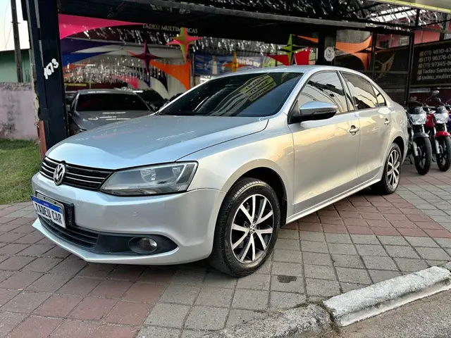 Carro Volkswagen Jetta 2013 2.0 Comfortline (Flex)