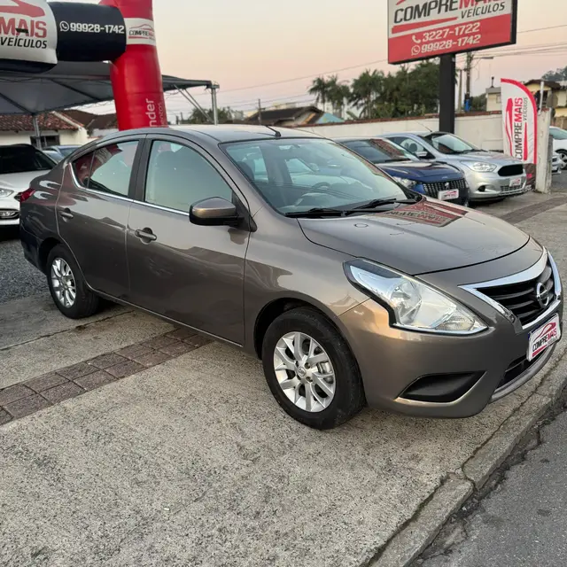 Carro Nissan Versa 2018 1.6 16V SV FlexStart CVT (Flex)