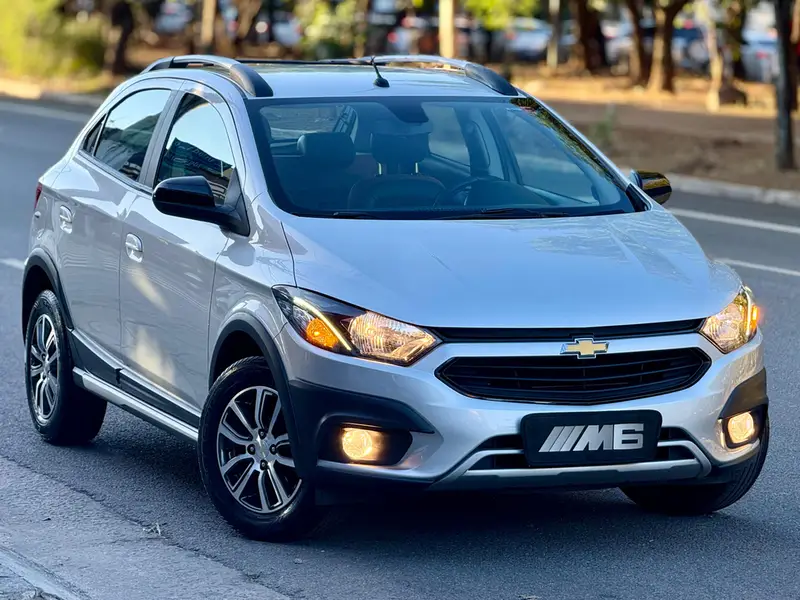 Chevrolet Onix 1.4 Activ SPE/4