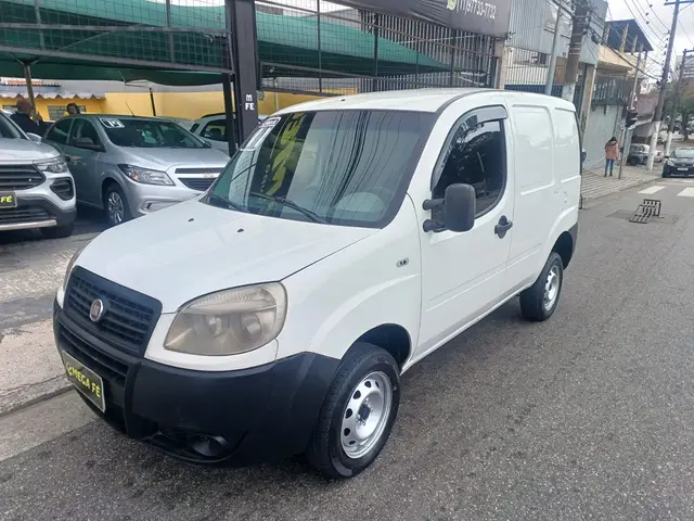 Carro Fiat Doblò Cargo 2011 1.8 16V (Flex)