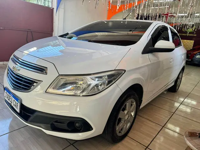 Carro Chevrolet Onix 2014 1.0 LT SPE/4