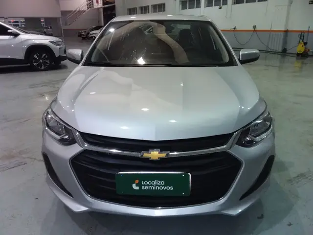Carro Chevrolet Onix Plus 2023 LT 1.0