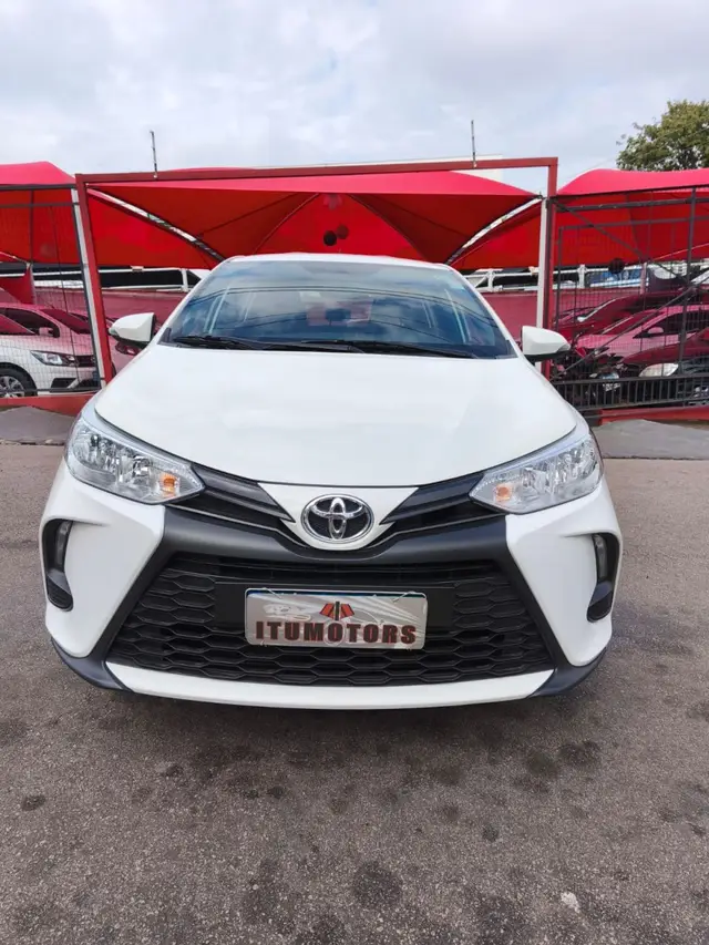 Carro Toyota Yaris 2023 XL 1.5 (Flex) (Aut)