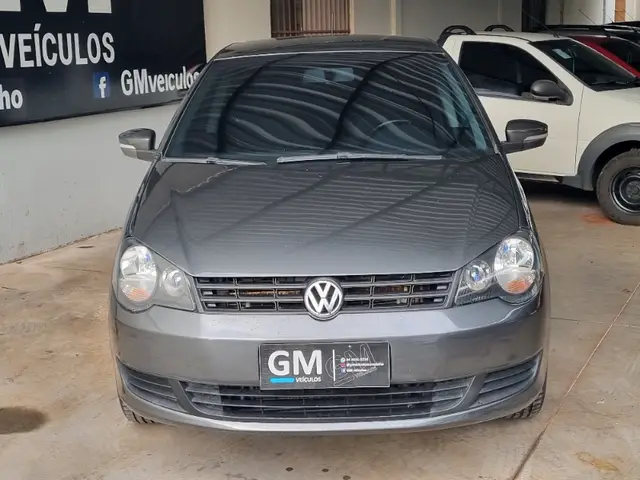 Carro Volkswagen Polo Sedan 2014 1.6 8V (Flex)