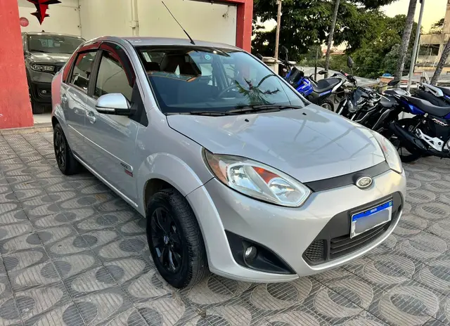 Carro Ford Fiesta Sedan 2012 1.6 (Flex)