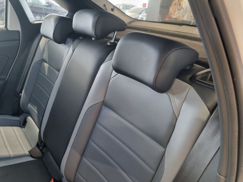 Nivus Highline 1.0 Turbo (Flex) (Aut)