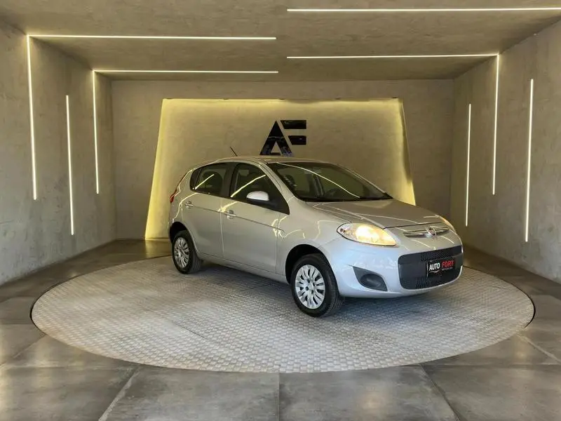 Fiat Palio Attractive 1.0 Evo (Flex)