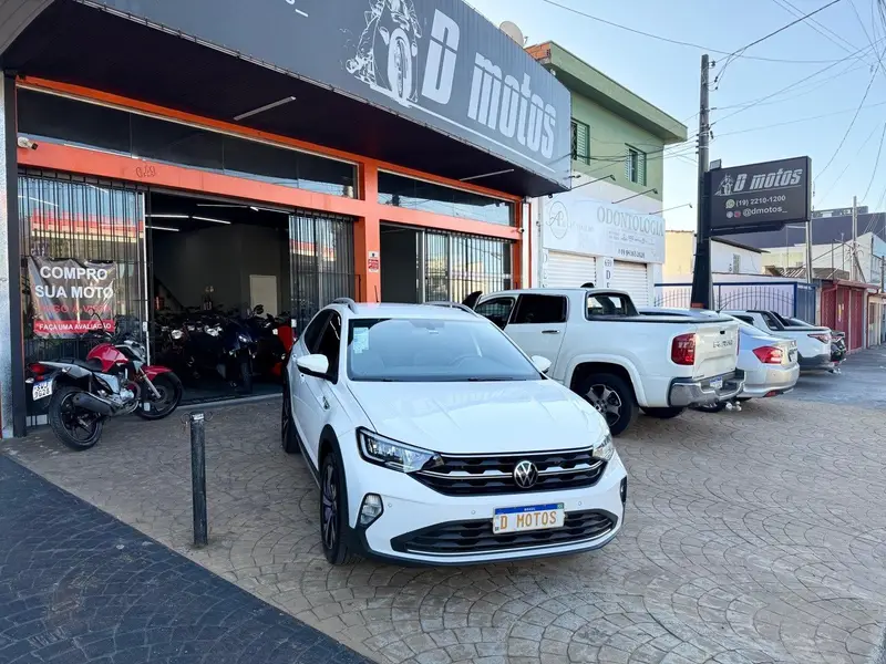 Volkswagen Nivus Highline 200 TSI