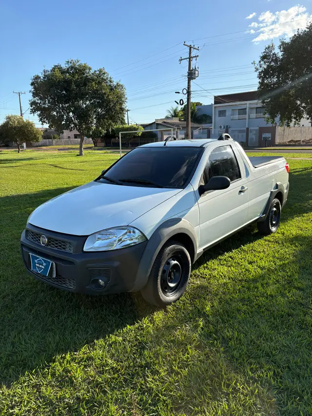 Carro Fiat Strada 2018 Hard Working 1.4 (Flex) (Cabine Simples)