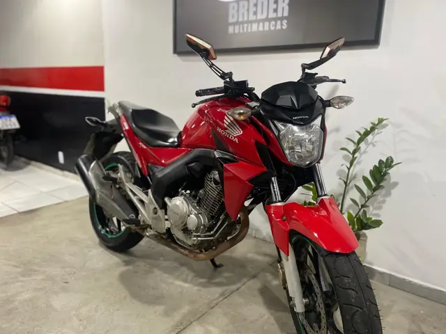 Moto Honda CB 250F Twister 2016 Standard