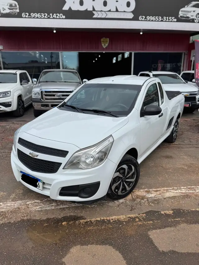 Carro Chevrolet Montana 2018 LS 1.4 (Flex)