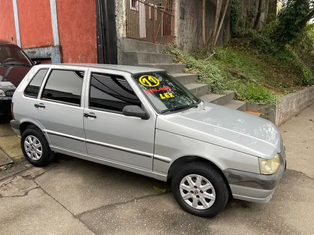 Carro Fiat Uno Mille 2011 Fire Economy 1.0 (Flex) 2p