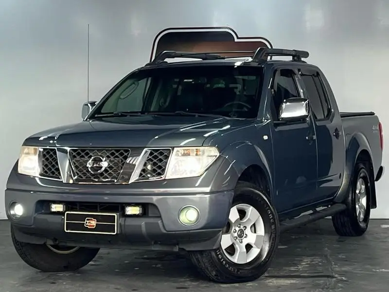 Nissan LE 4x4 2.5 16V (cab. dupla)