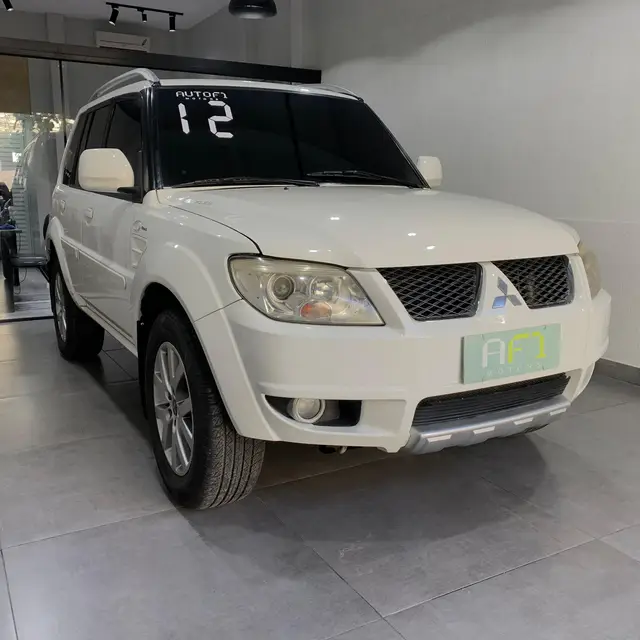 Carro Mitsubishi Pajero TR4 2012 2.0 16V 4X4 (Flex) (Aut)