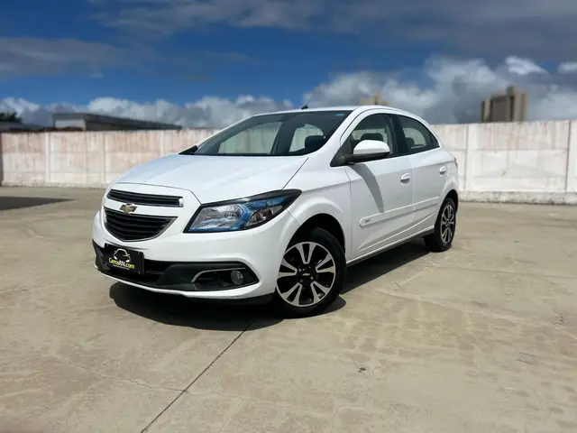 Carro Chevrolet Onix 2015 1.4 LTZ SPE/4 (Aut)