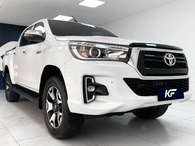 Toyota Hilux Cabine Dupla Hilux 2.8 TDI SRX CD 4x4 (Aut)