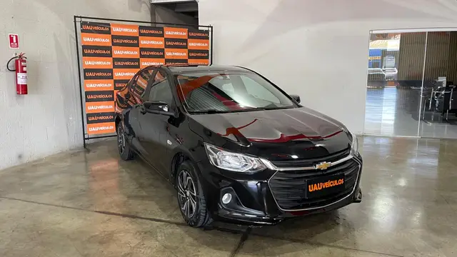 Carro Chevrolet Onix Plus 2024 LT 1.0