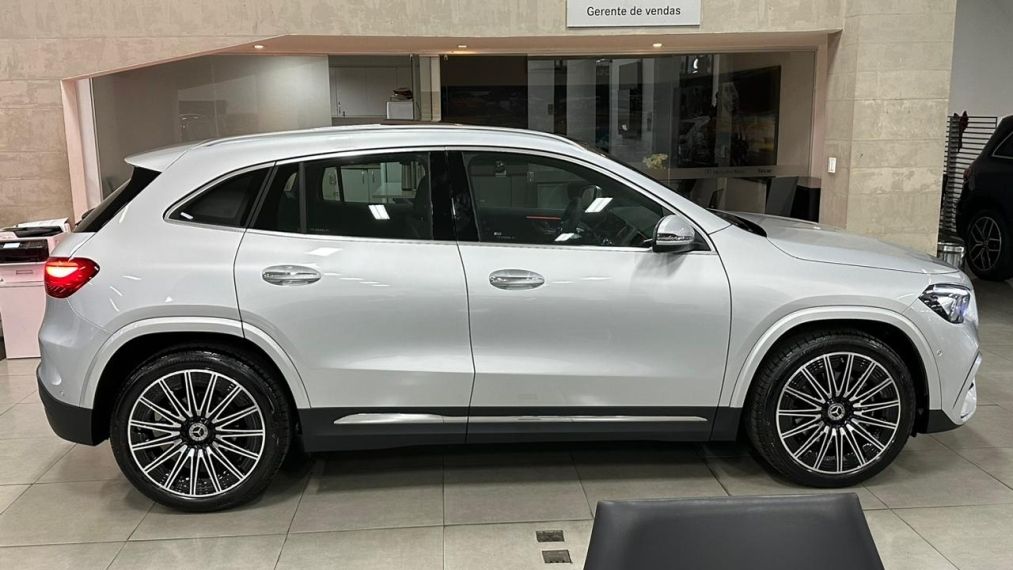 GLA 200 AMG Line 1.3 Turbo (Aut)