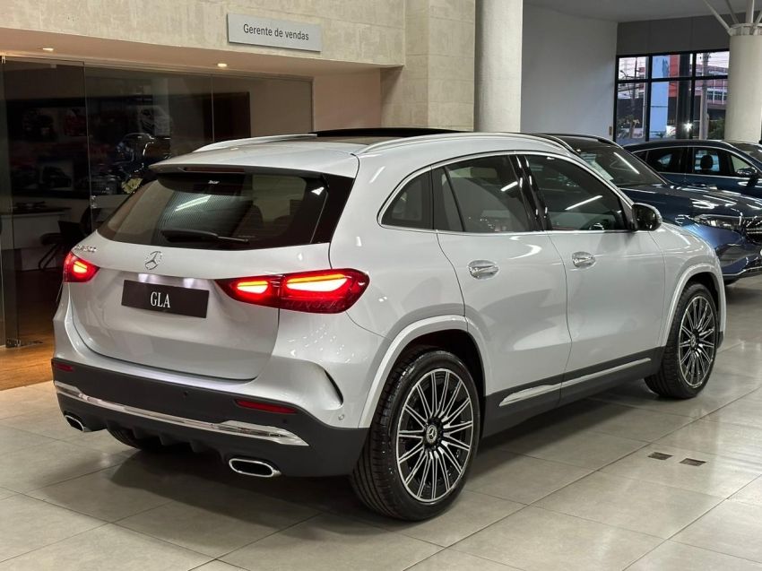 GLA 200 AMG Line 1.3 Turbo (Aut)